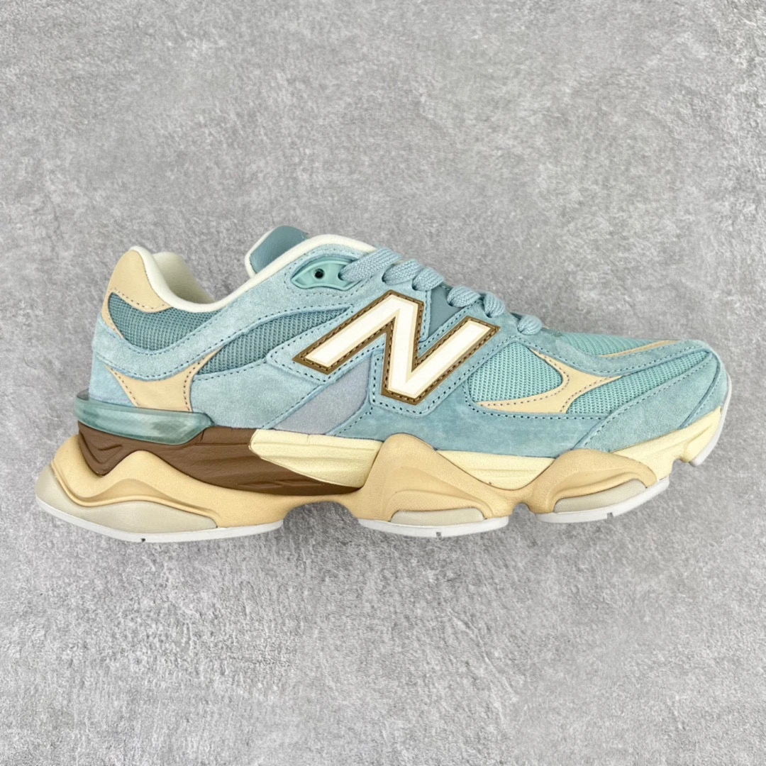 New Balance Sneakers — ebedaa32
