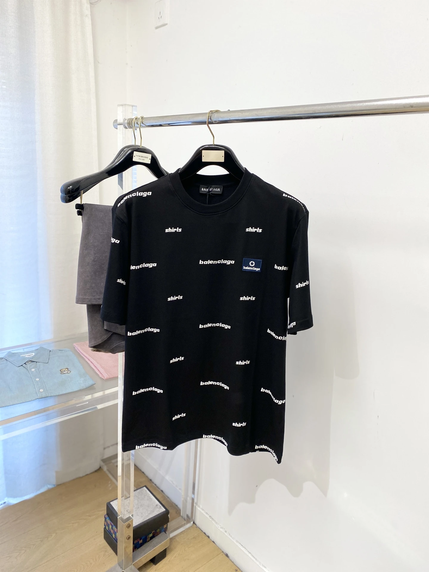 Balenciaga T-Shirt — 854b293d