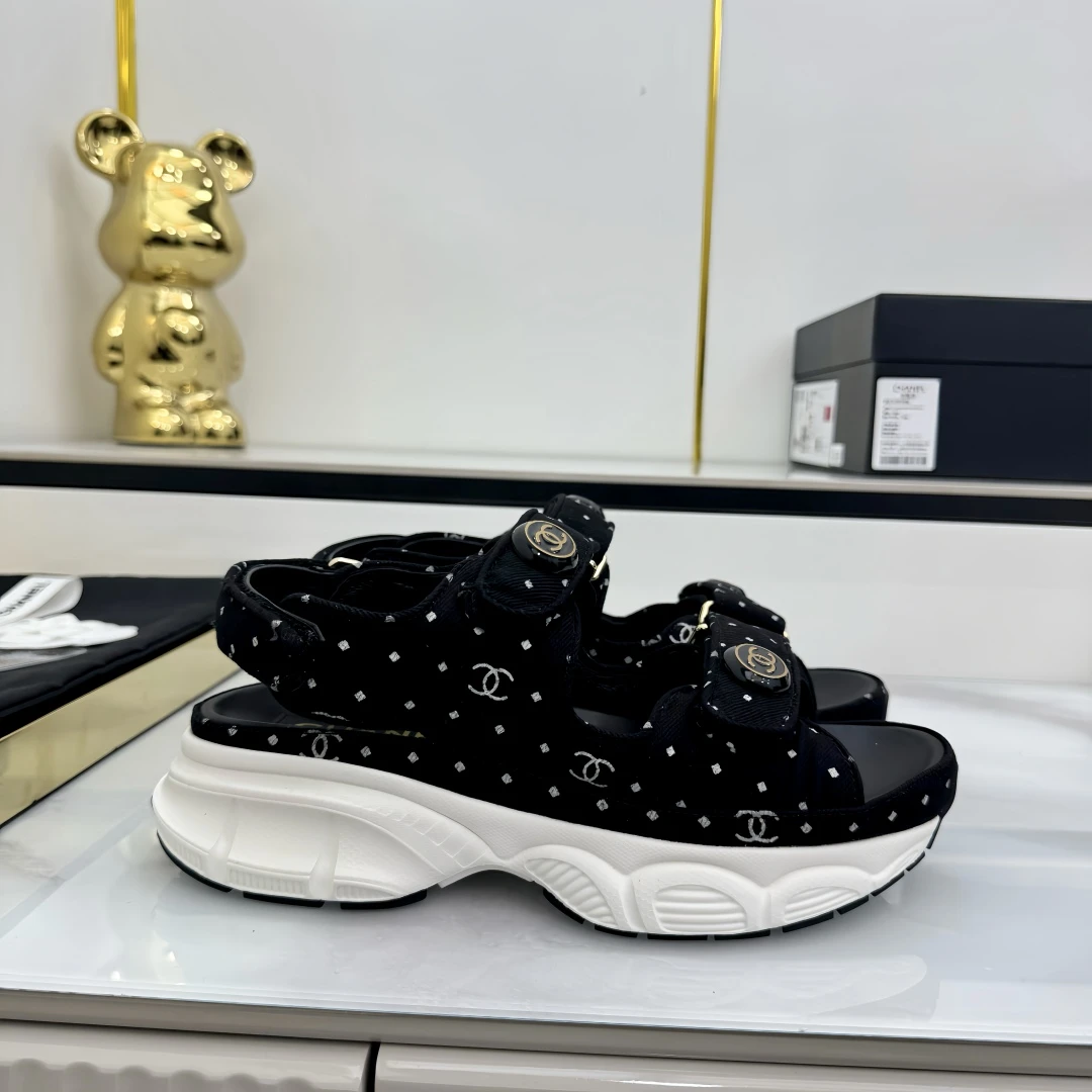 Chanel Slippers — 7eccbba5