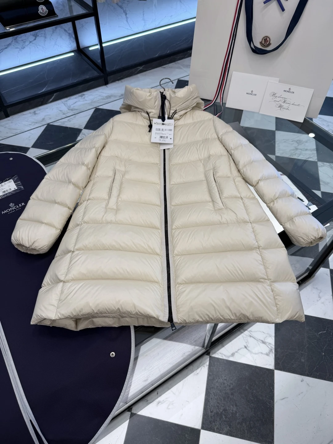 Moncler Down Jackets — d4b17f6d