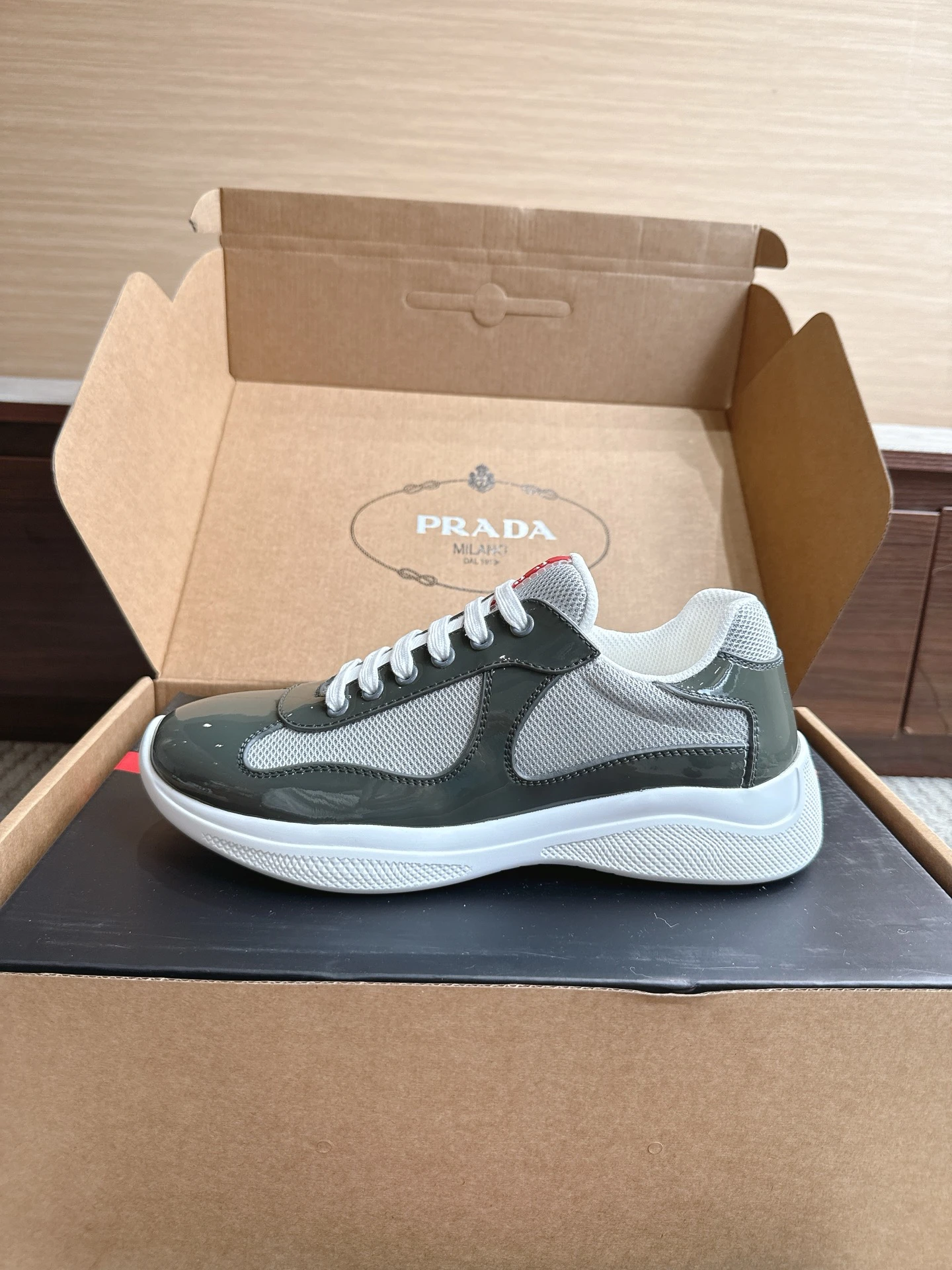 Prada Shoes — de2a347d