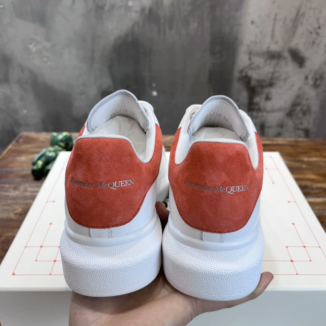 Alexander McQueen Sneakers — 7f474b9d