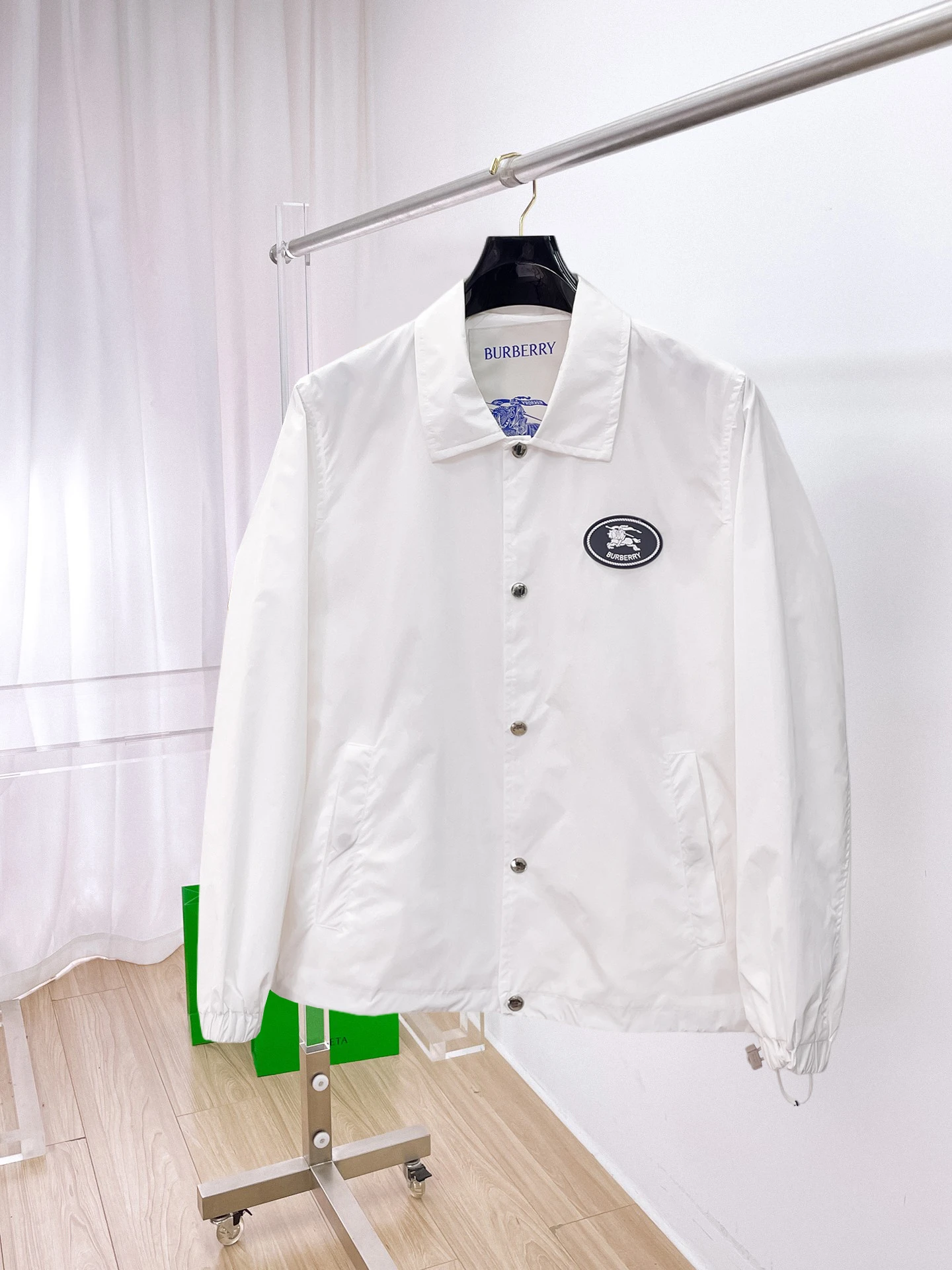 Burberry Jackets — ee511302