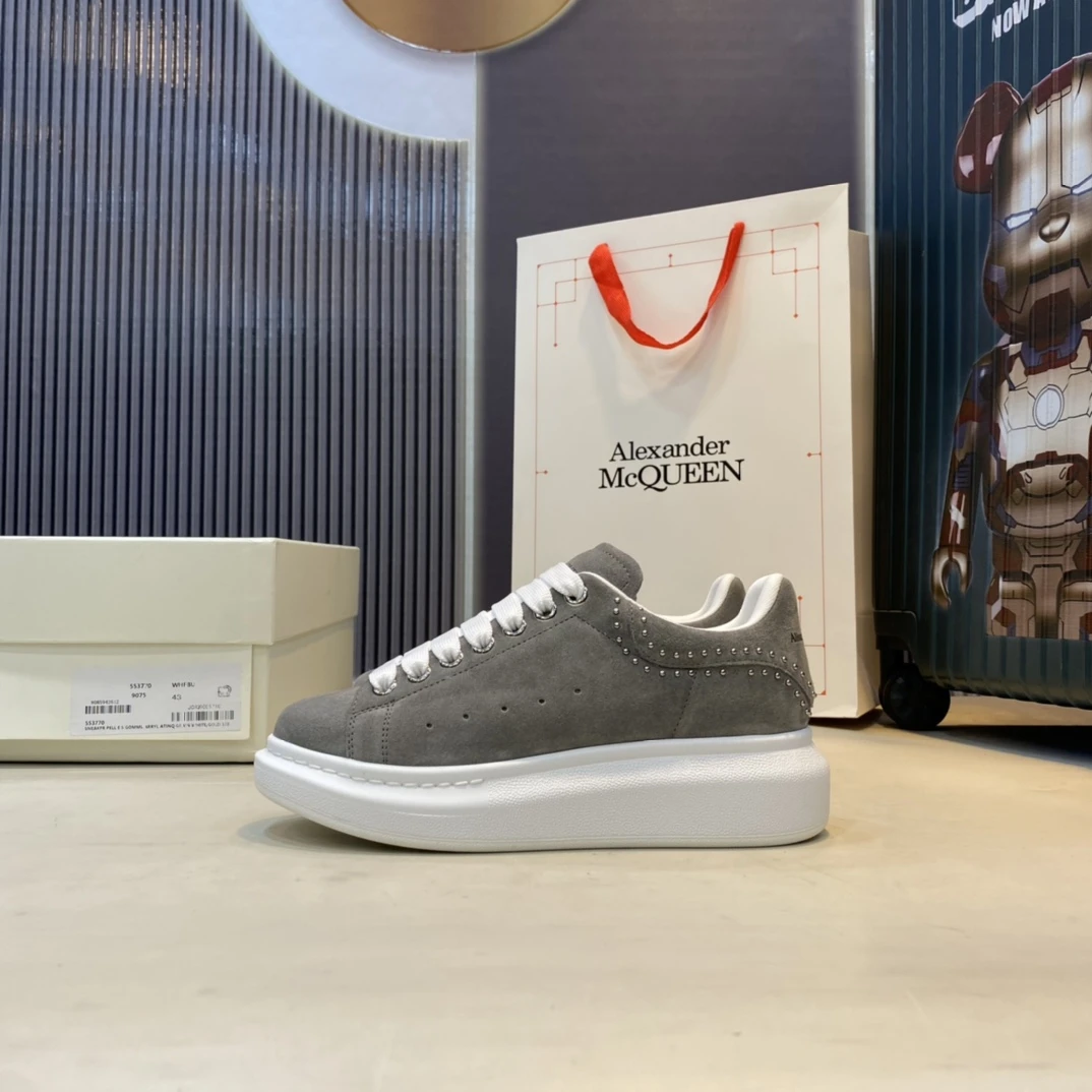 Alexander McQueen Sneakers — a03ab794