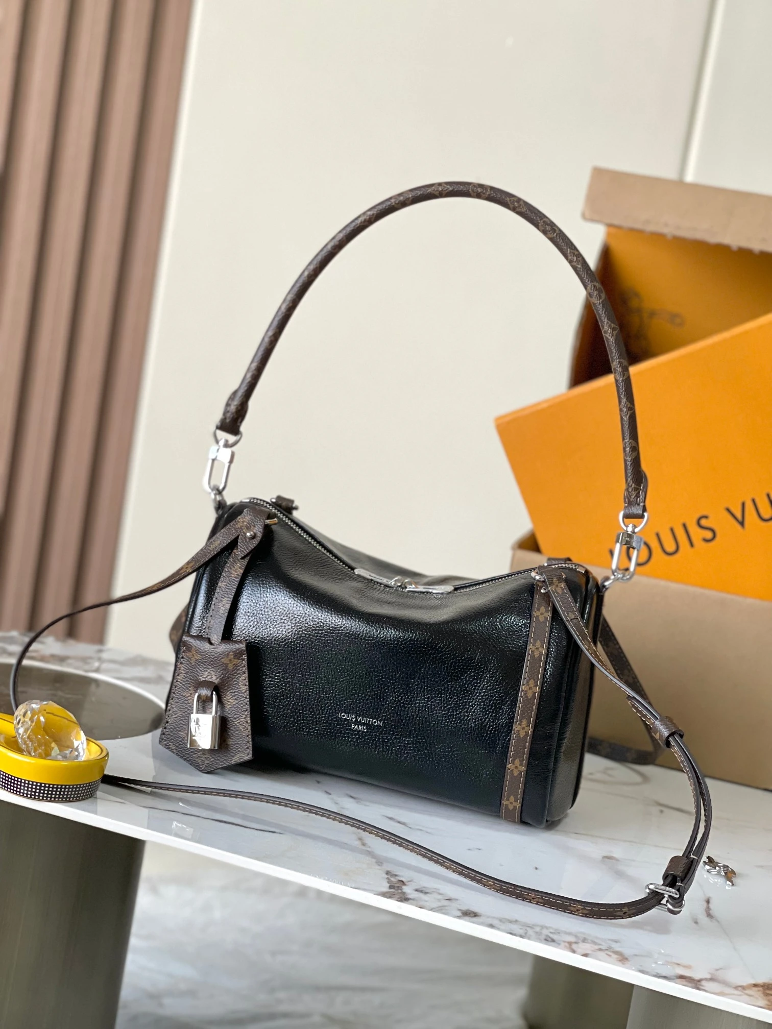 Louis Vuitton Bag — f229c913