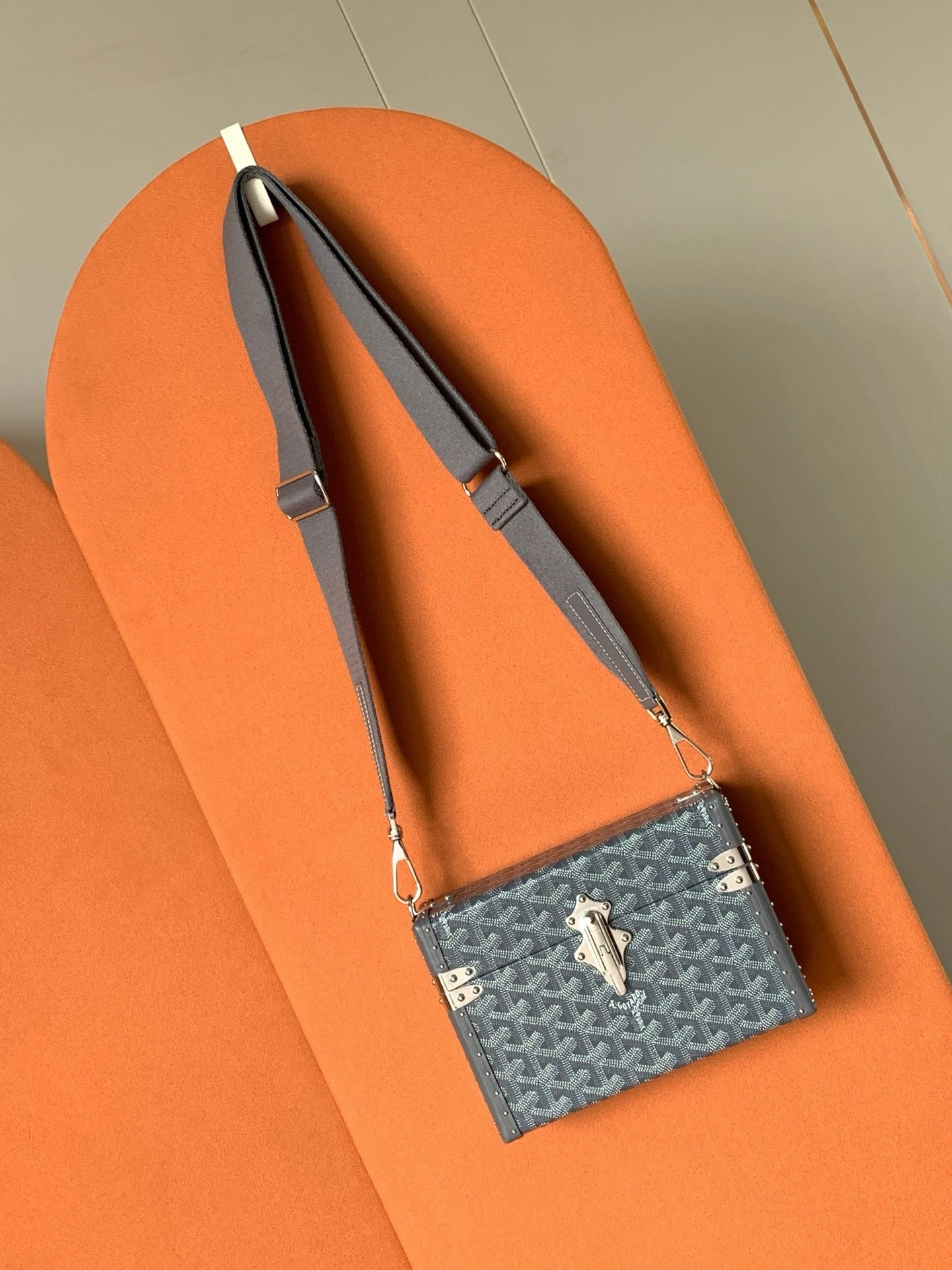 Goyard Crossbody Bags — b746cba4