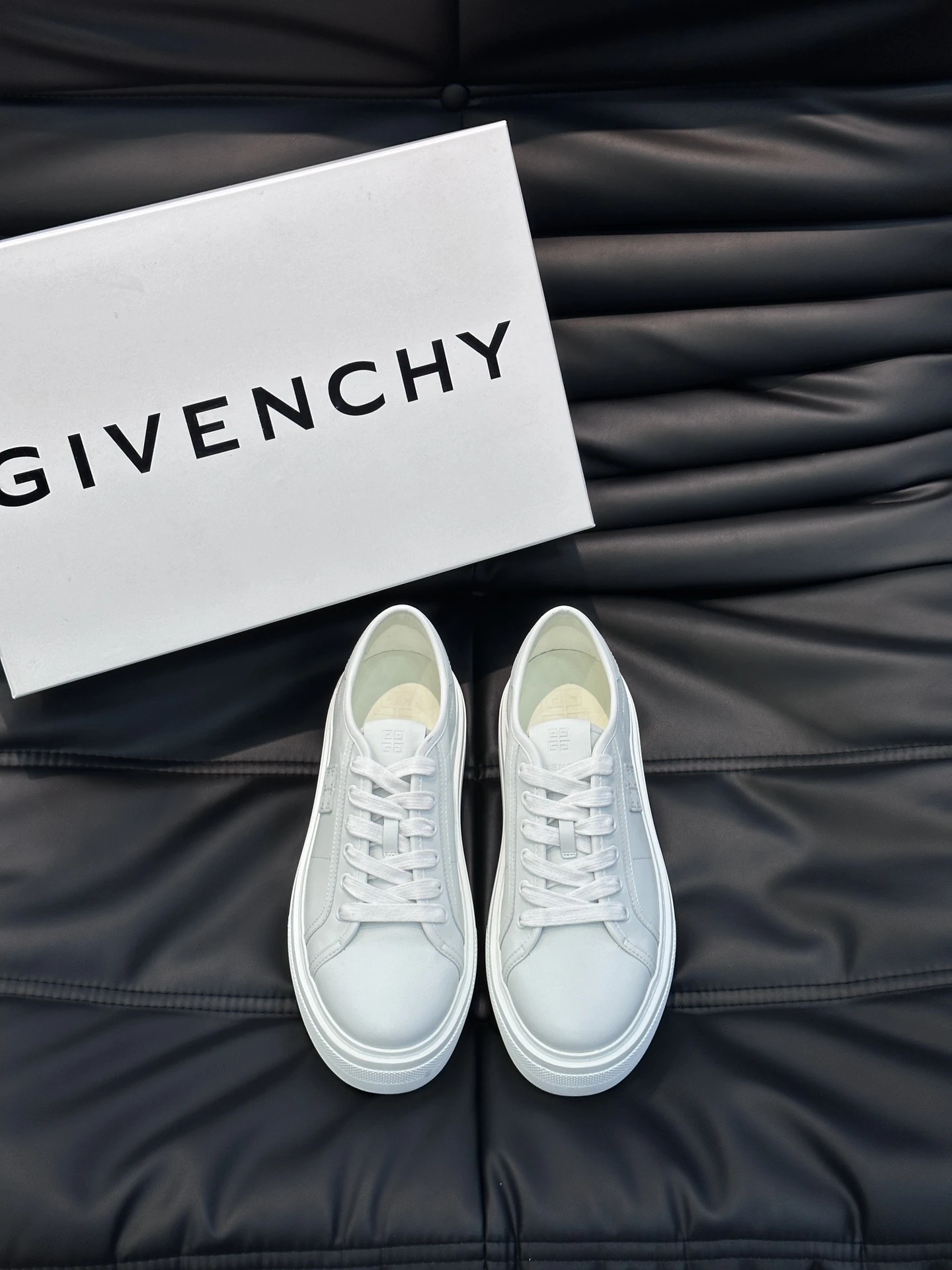 Givenchy Shoes — 90280cbf