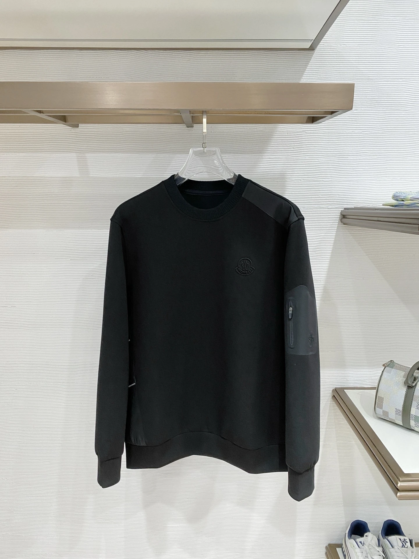 Moncler Sweatshirts — da2df5a4