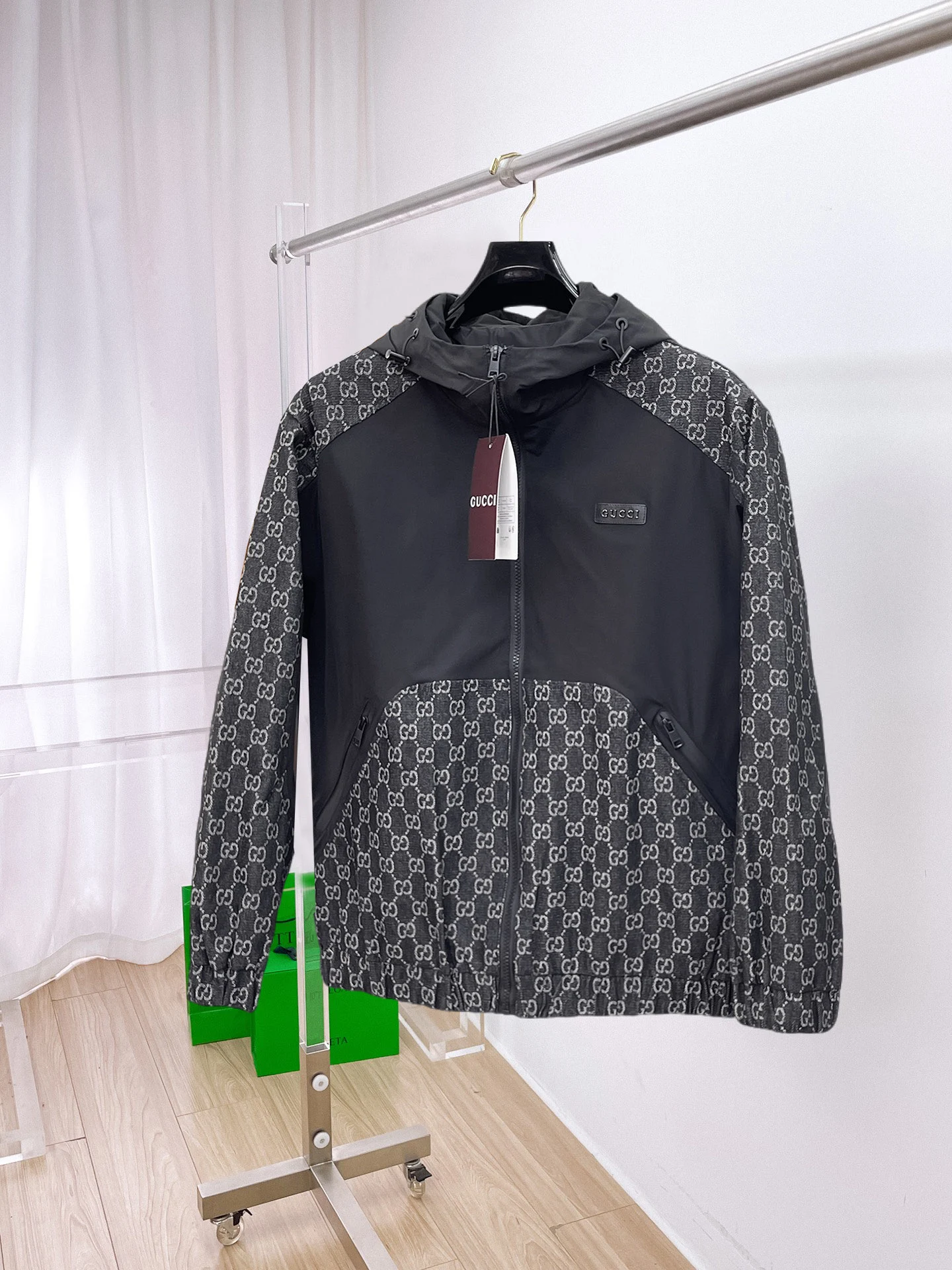 Gucci Jackets — bcc9b3ae