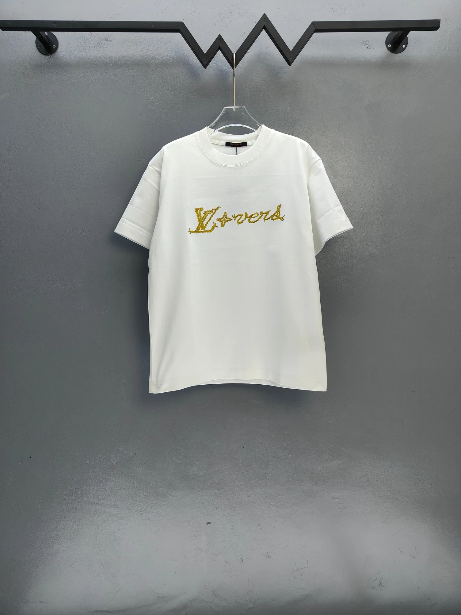 Louis Vuitton T-Shirt — cc4b44ef