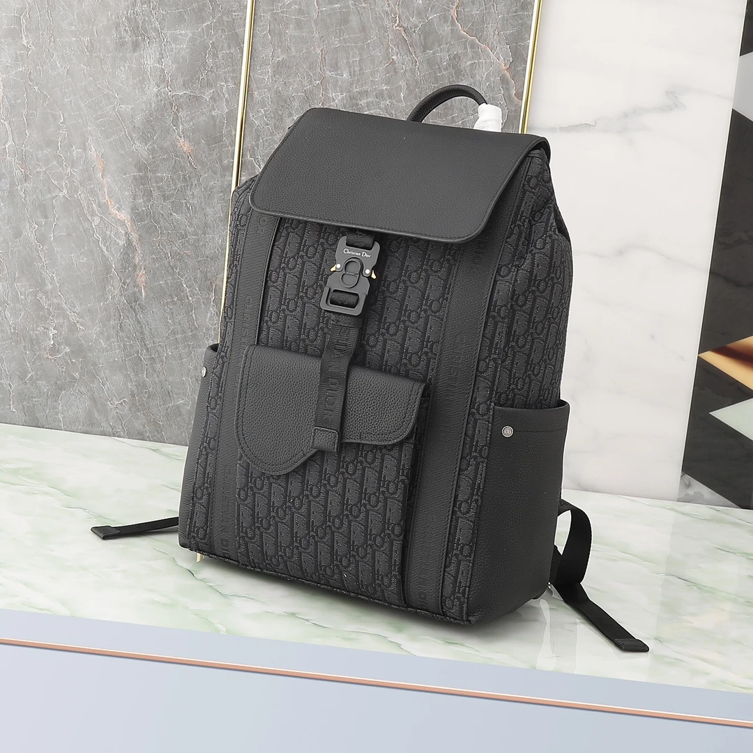 Dior Bag — a6d4f0fb