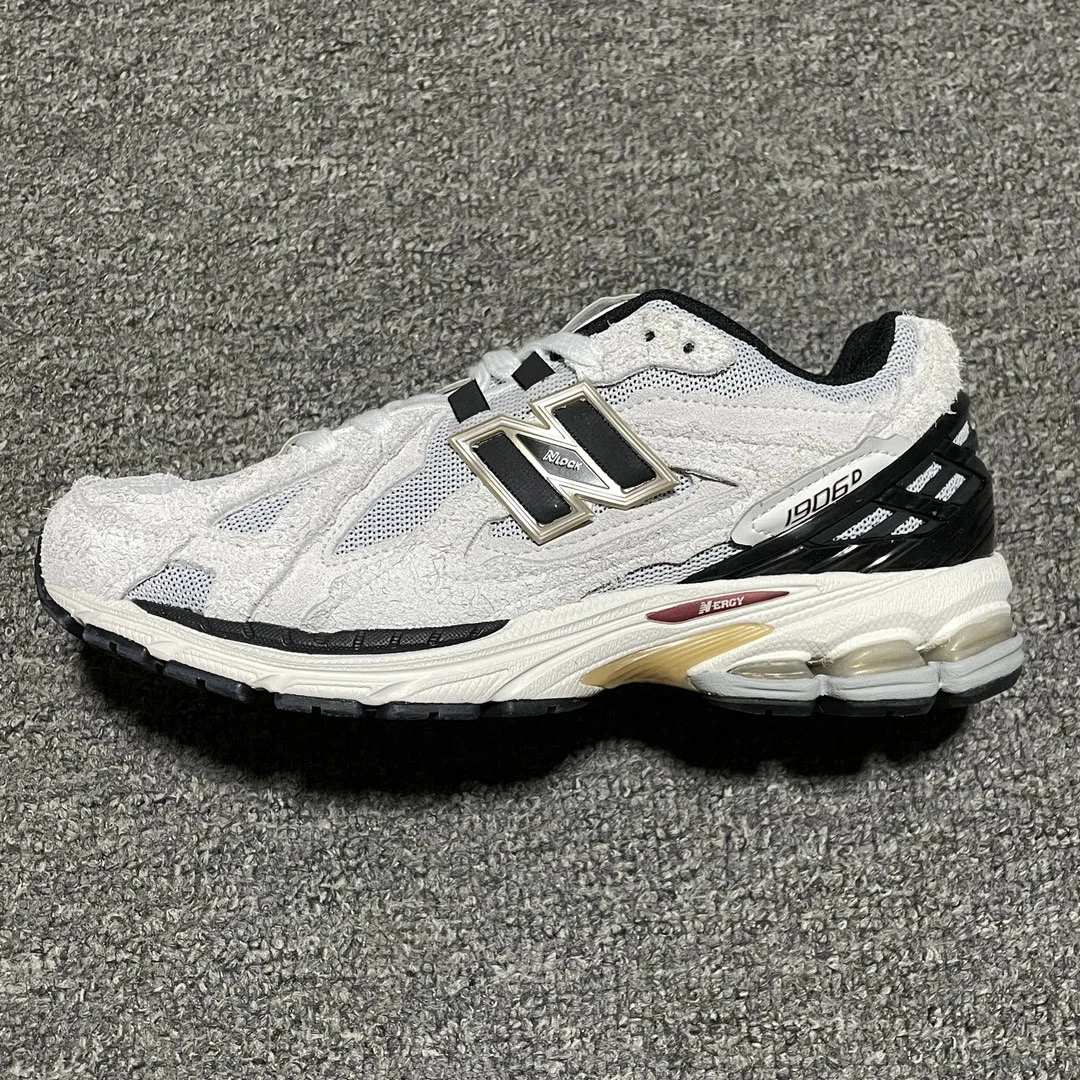 New Balance Shoes — 60237a1d
