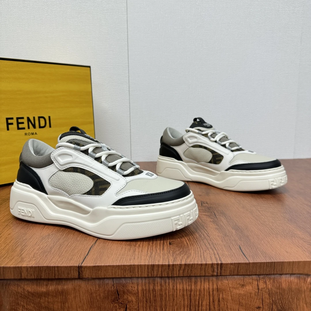 Fendi Sneakers — 1658a1ea