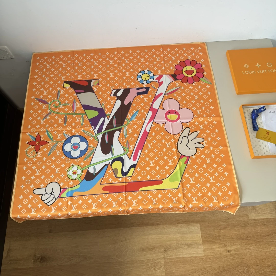 Louis Vuitton Scarves — 59f52b65