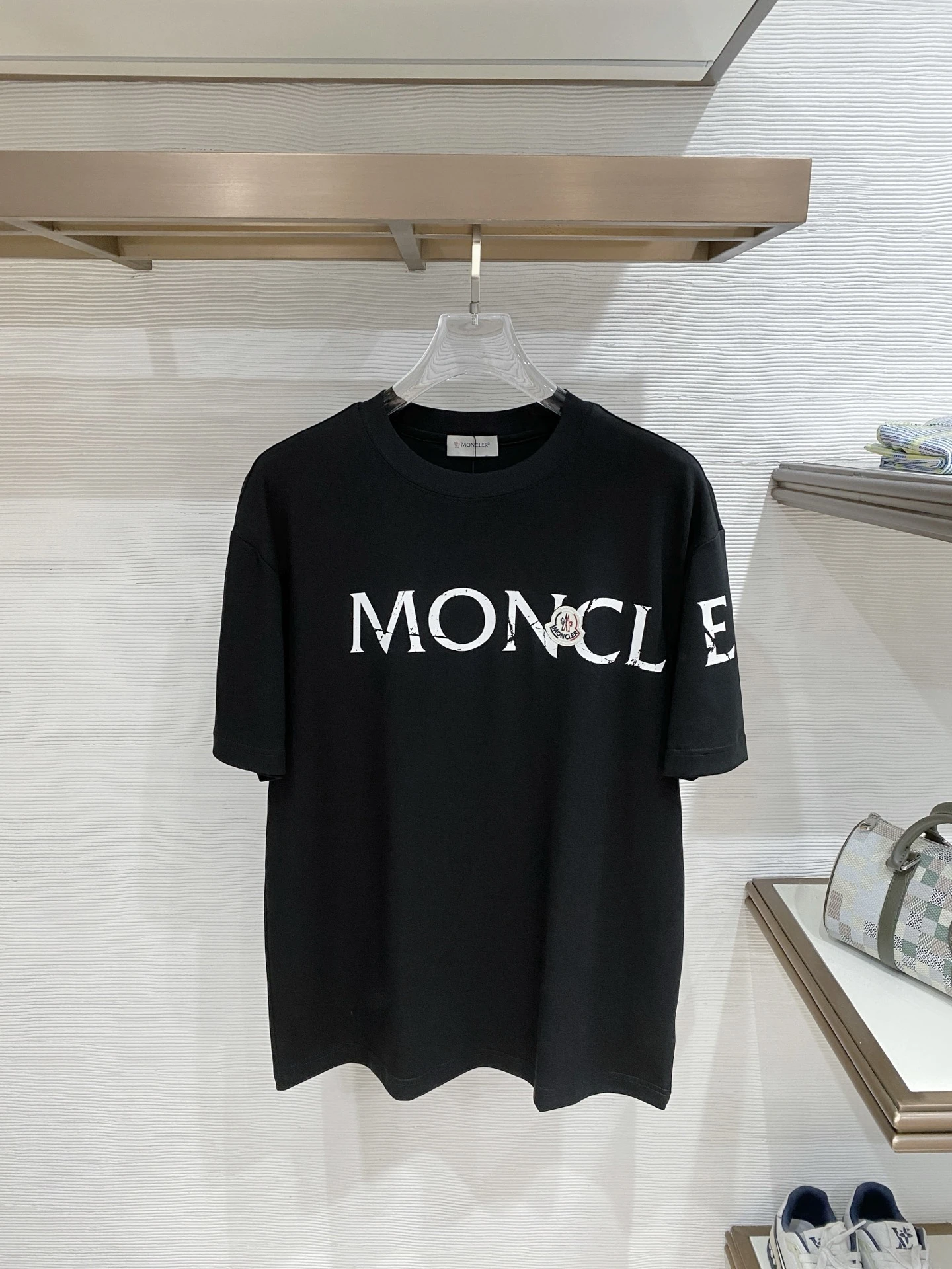 Moncler T-Shirt — e81cedc9