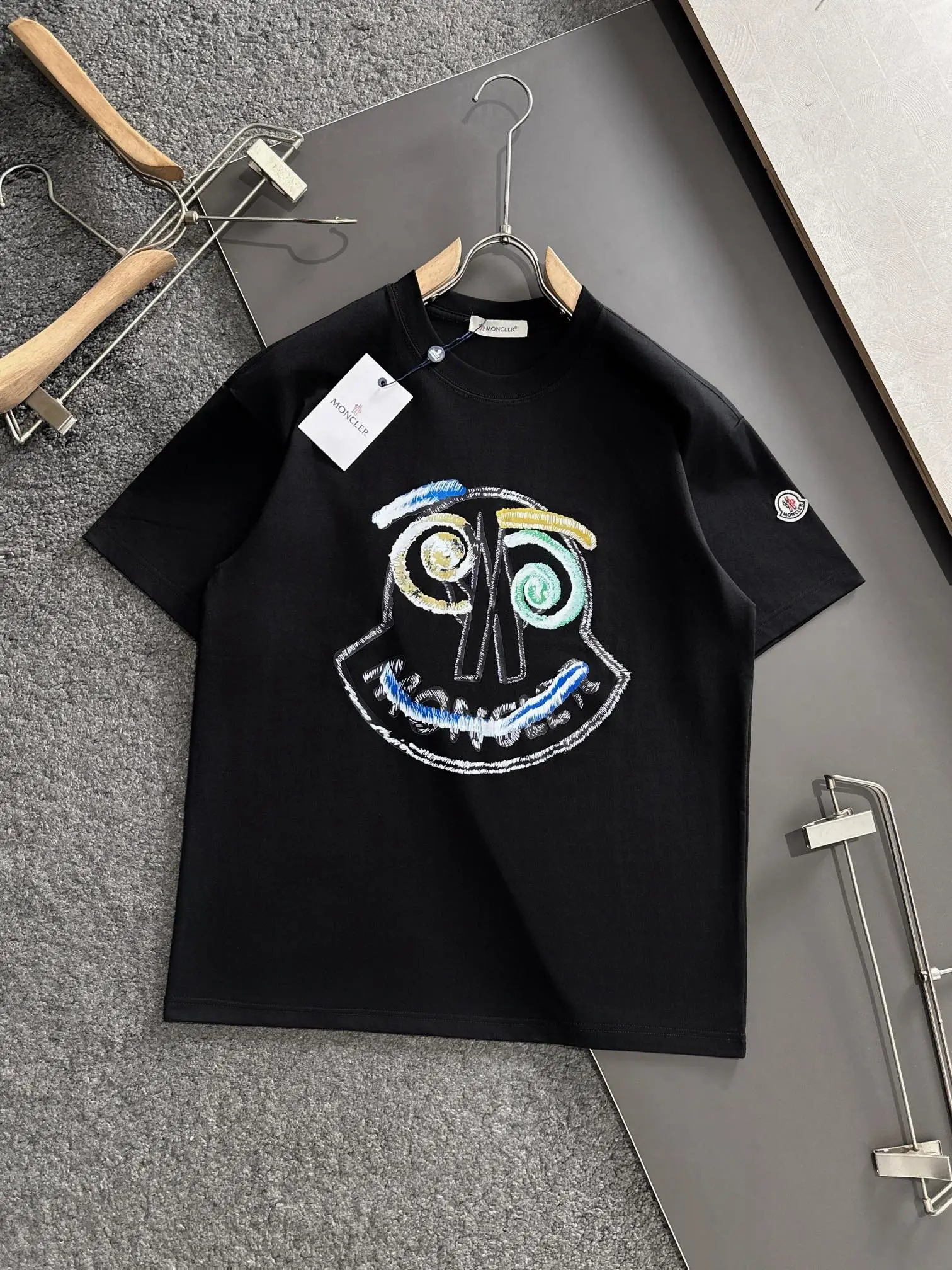 Moncler T-Shirt — 64afde00