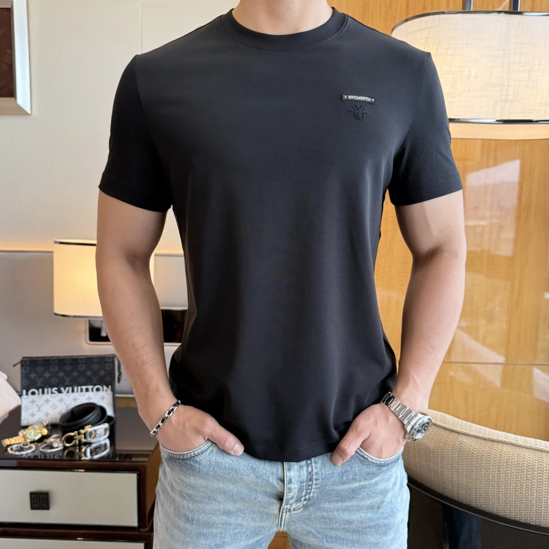 Dior T-Shirt — 90e8fd40
