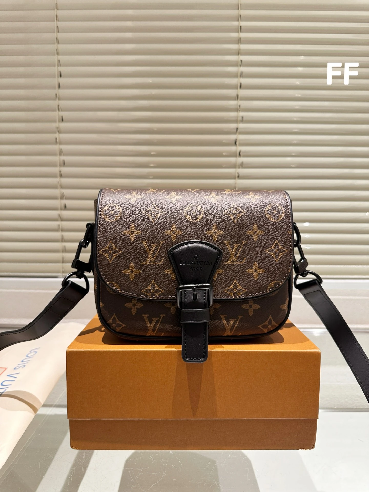 Louis Vuitton Bag — 380cdefc