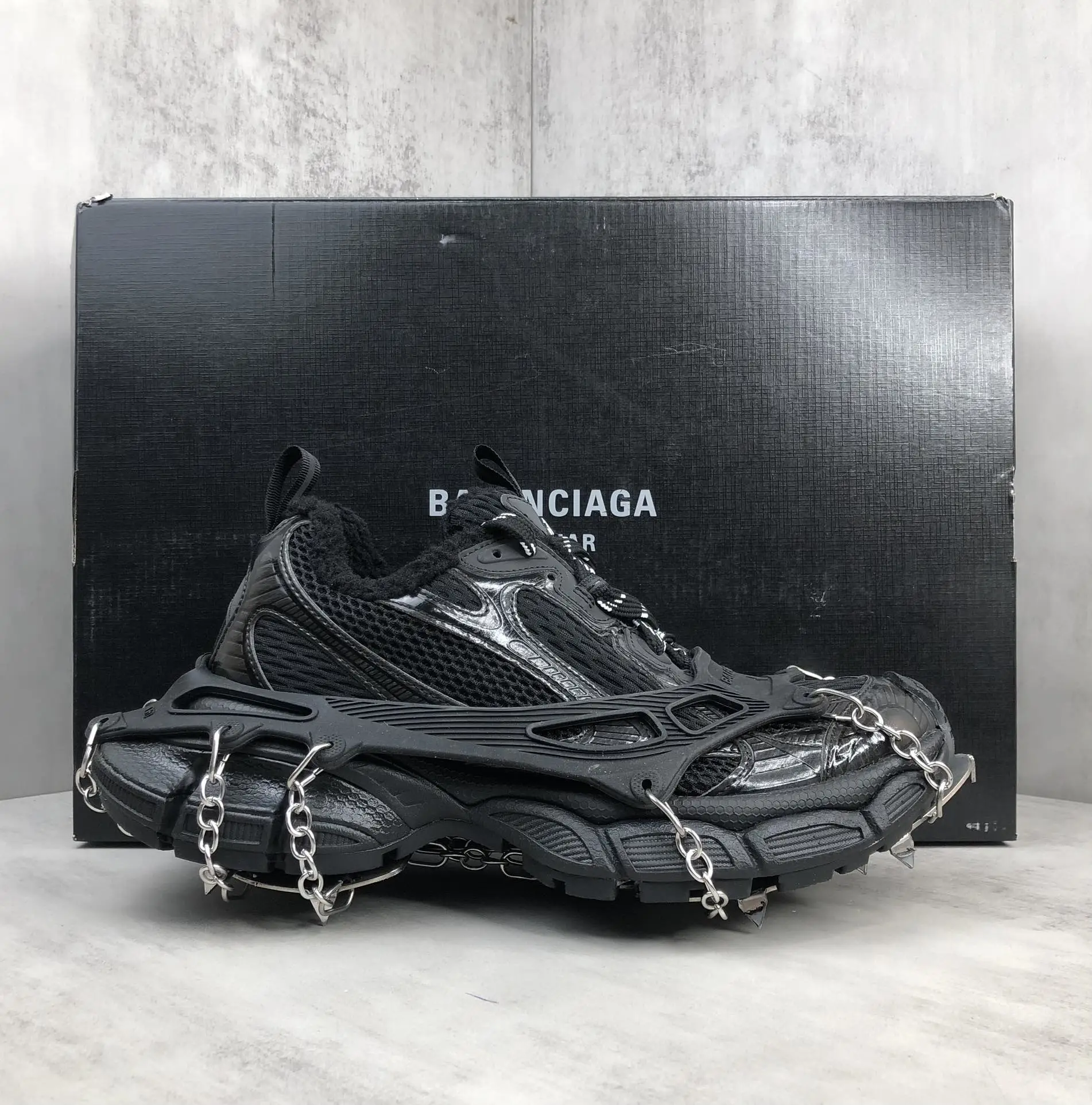 Balenciaga Sneakers — 6197a6de
