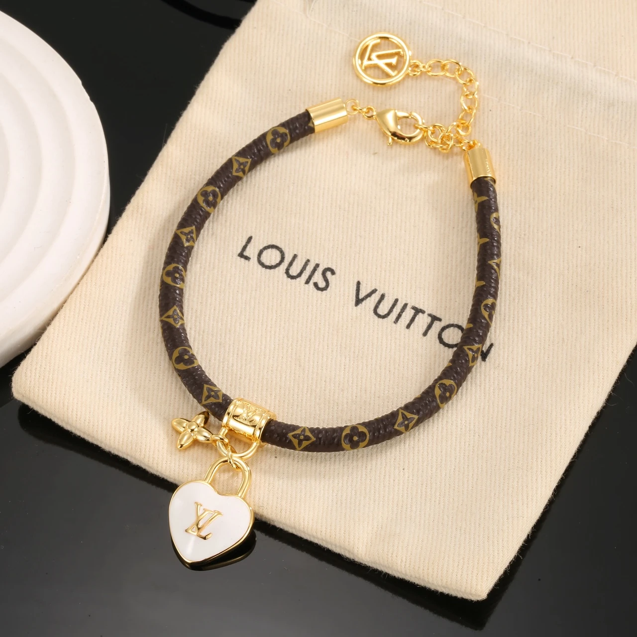 Louis Vuitton Bracelets — 836adbcd