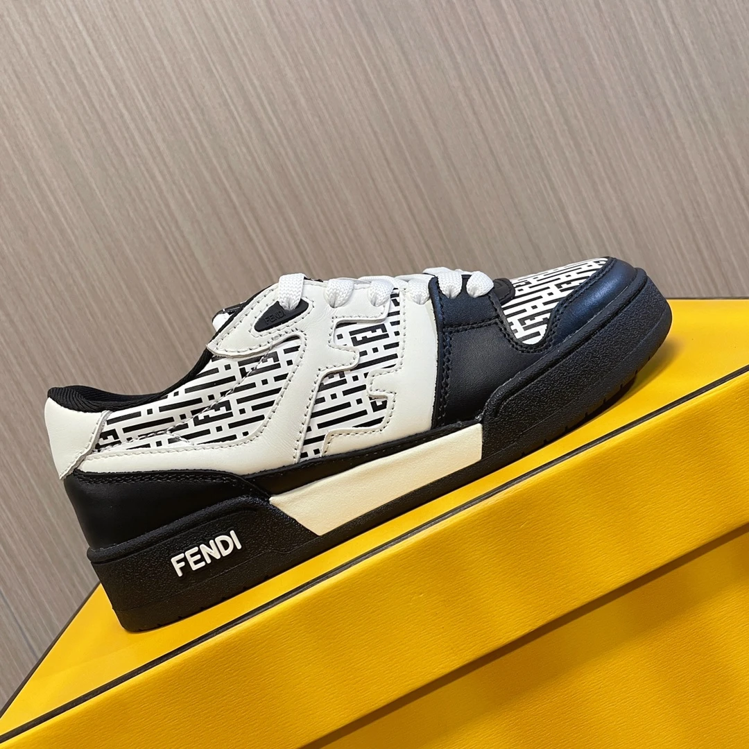 Fendi Sneakers — 88469e40