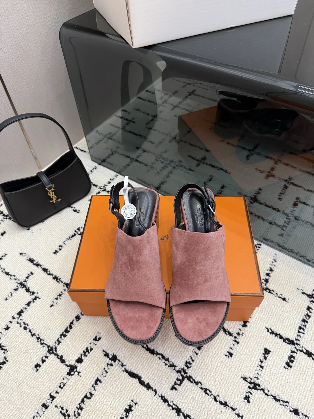 Hermès Sandals — 9d247842