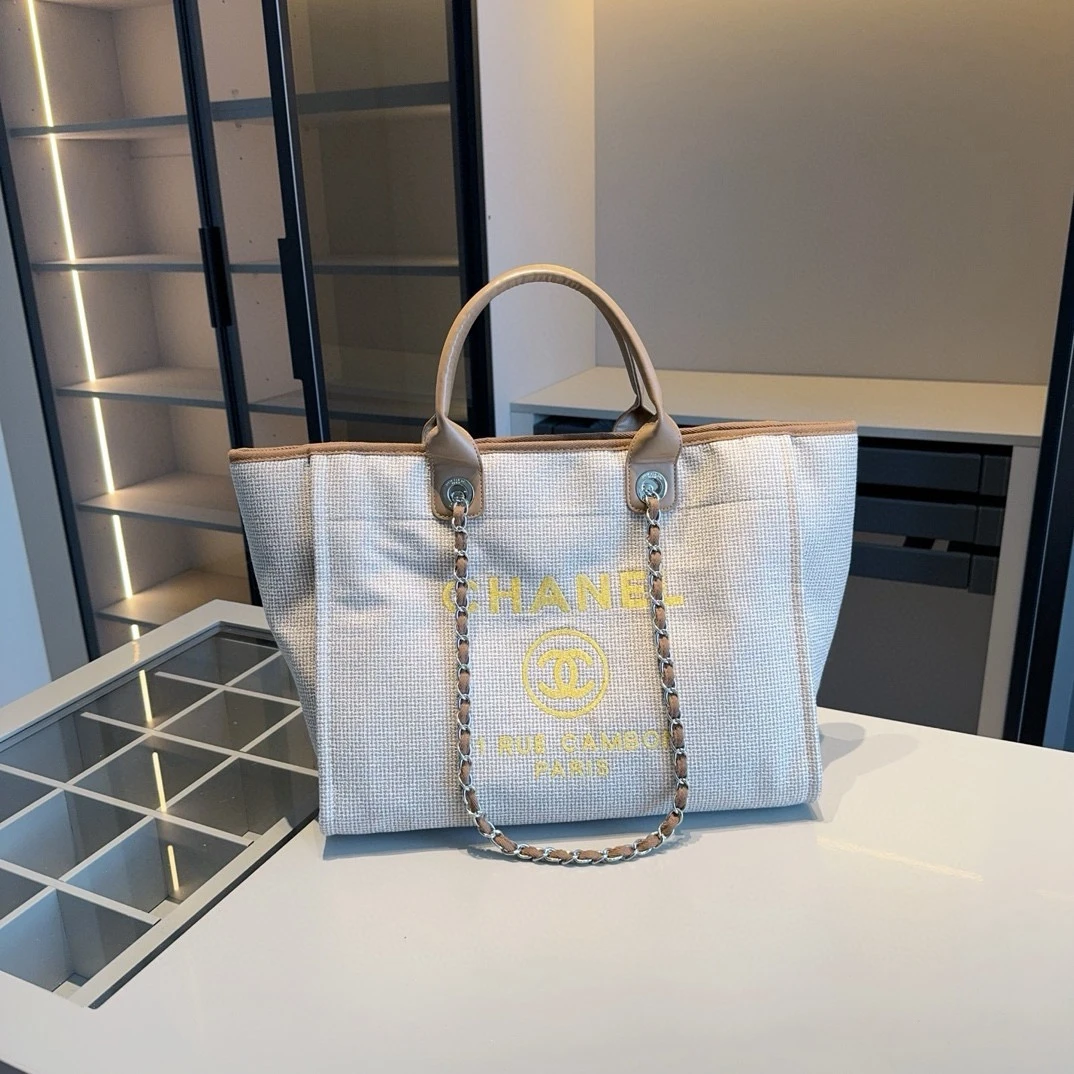 Chanel Bag — e0445c17