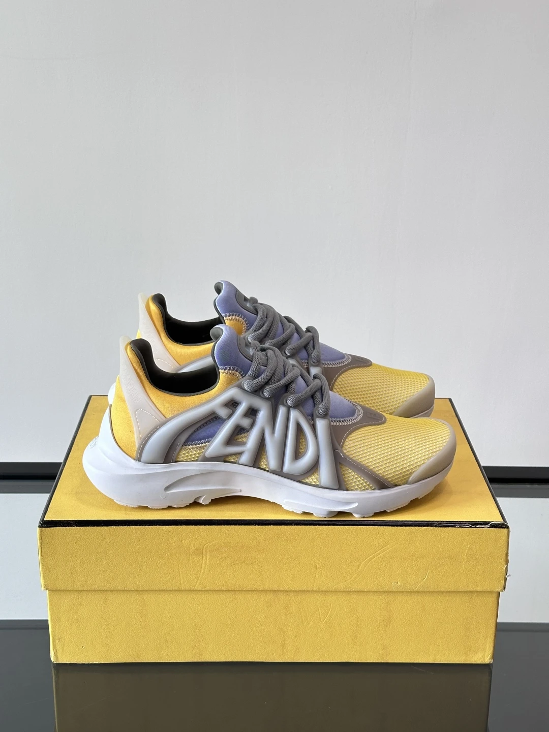 Fendi Sneakers — f59eb442