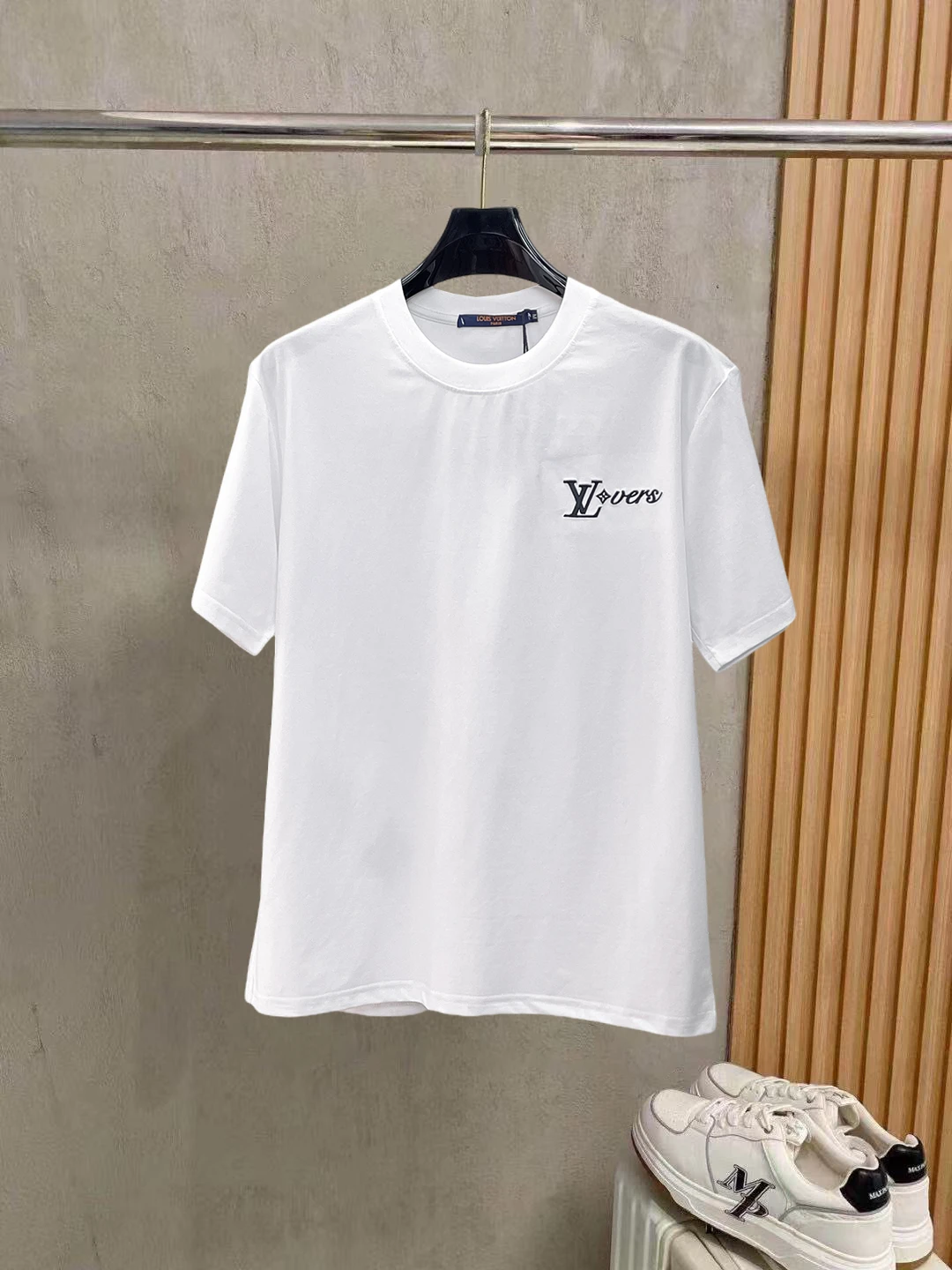 Louis Vuitton T-Shirt — 23d869b5