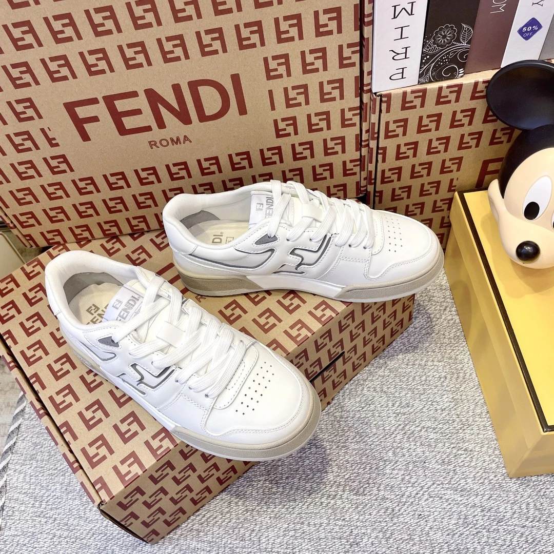 Fendi Sneakers — 130306dd