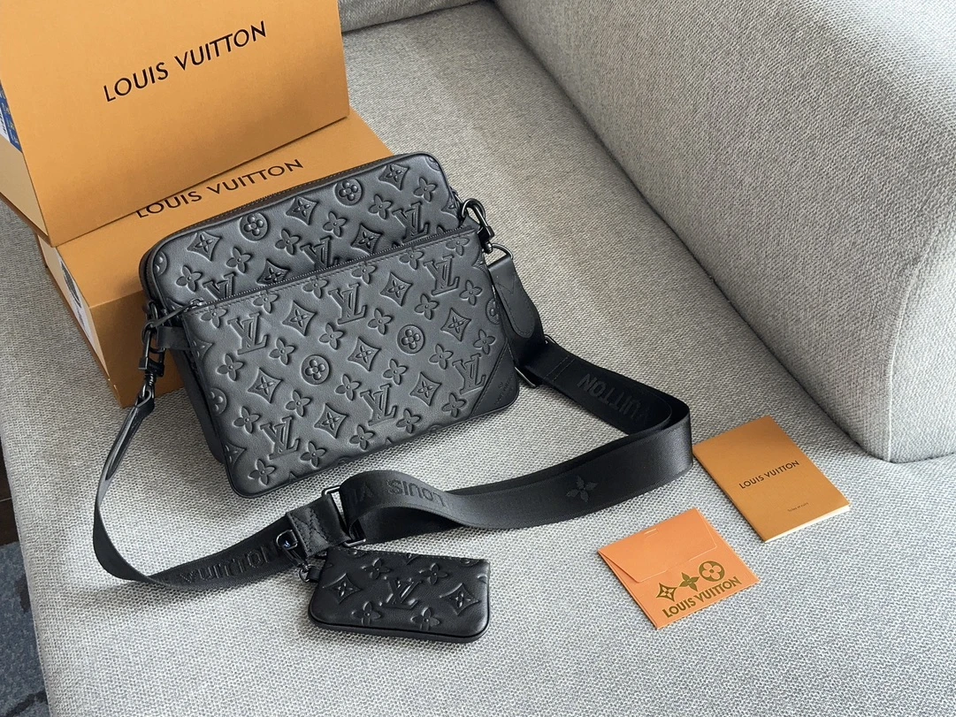 Louis Vuitton Bag — 251595fa