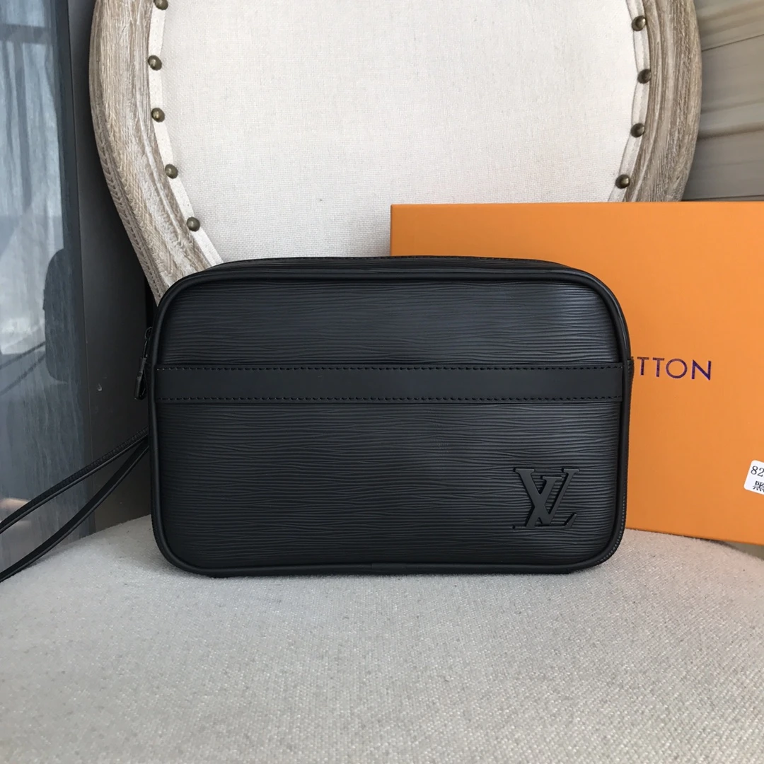 Louis Vuitton Bag — 62c8b3f9