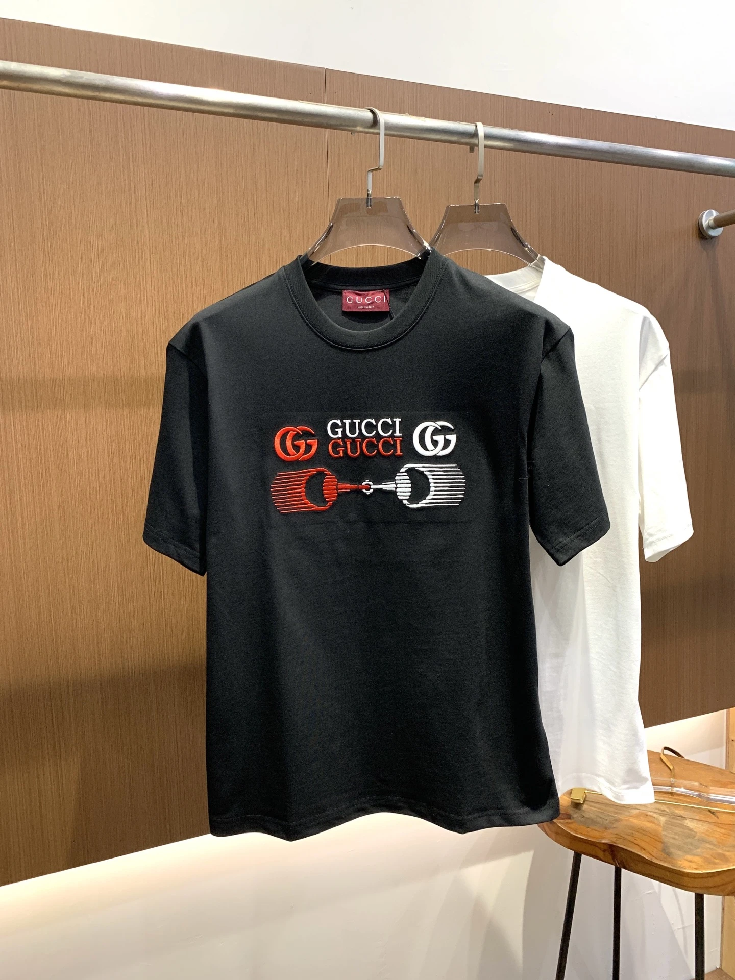 Gucci T-Shirt — 86c58bc9