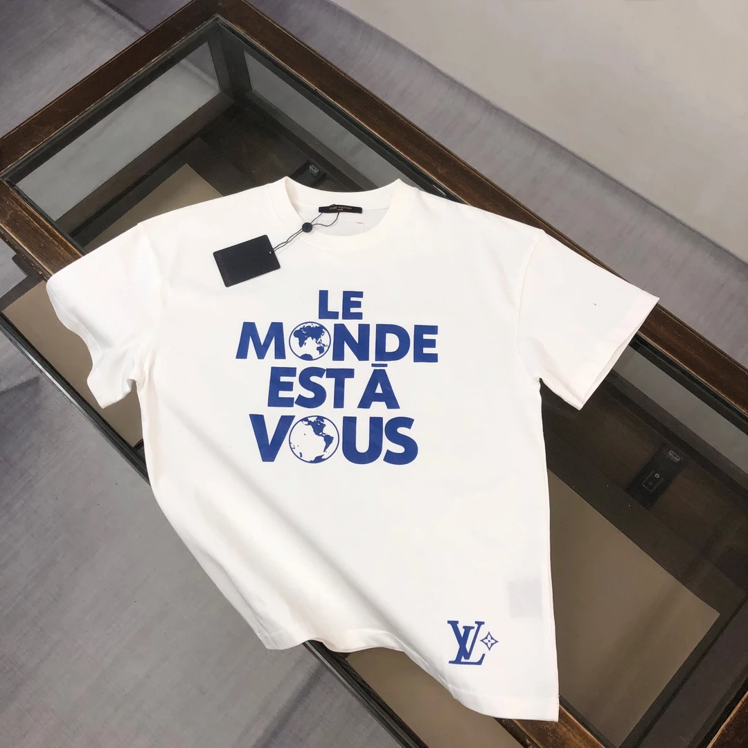 Louis Vuitton T-Shirt — 4a7cd5a1