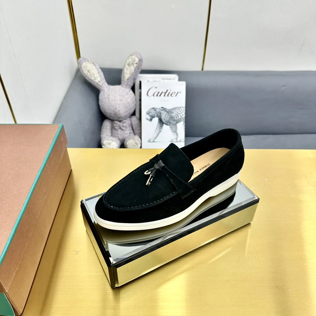 Loro Piana Slippers — 38a40e34
