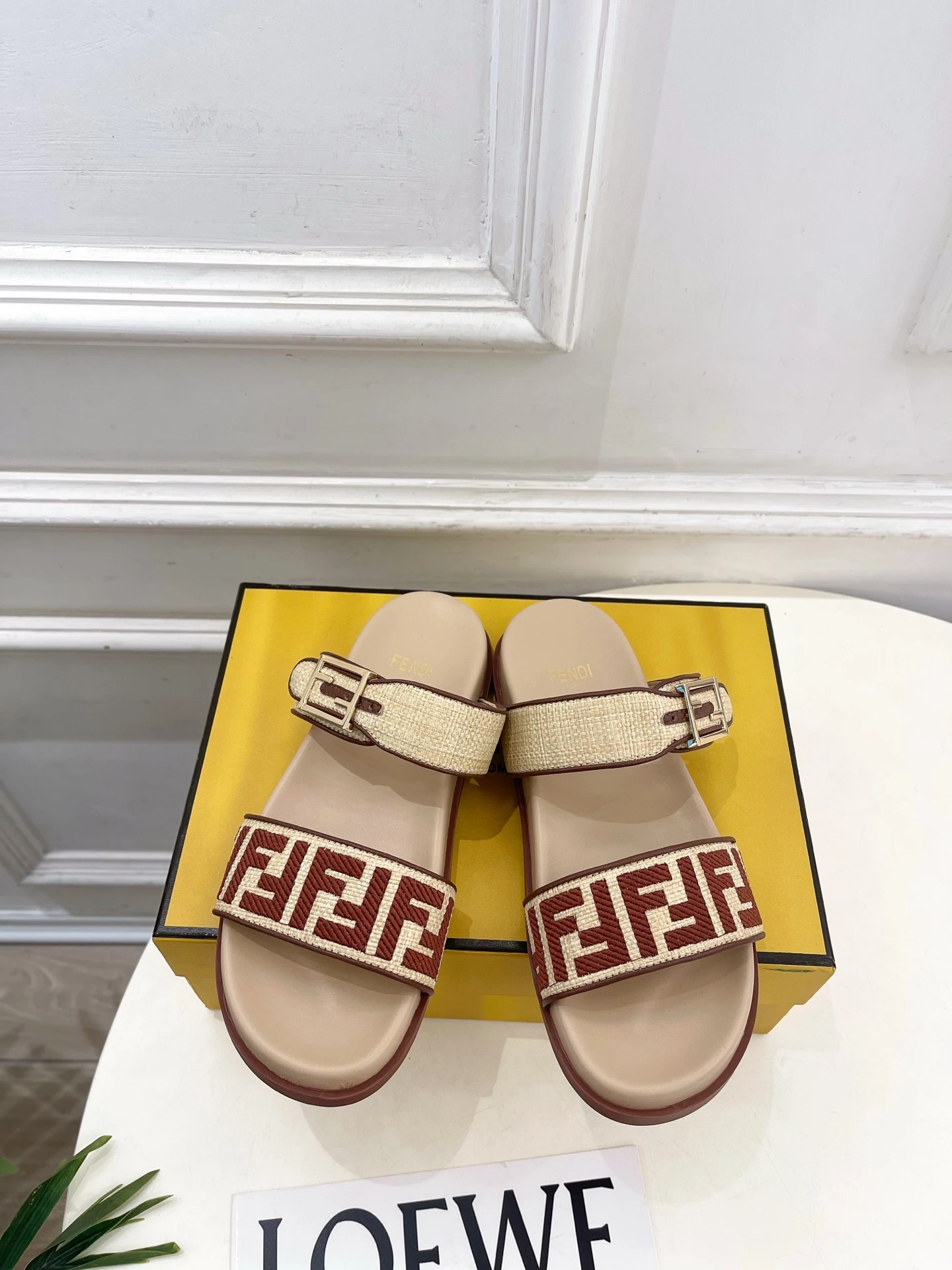 Fendi Slippers — 630ef1ca