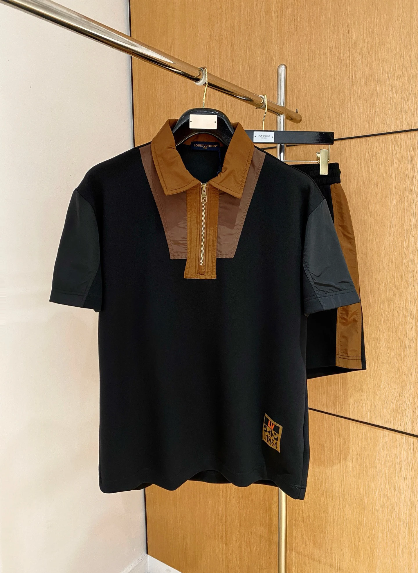 Louis Vuitton T-Shirt — 2441c624