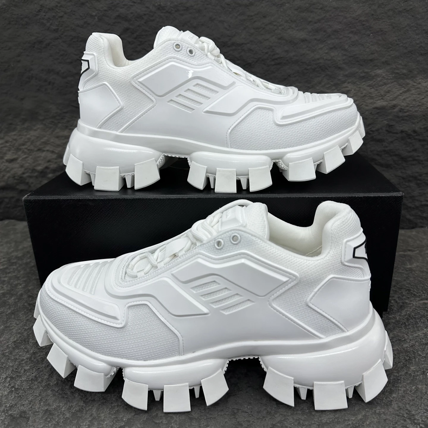 Prada Sneakers — 83790f34