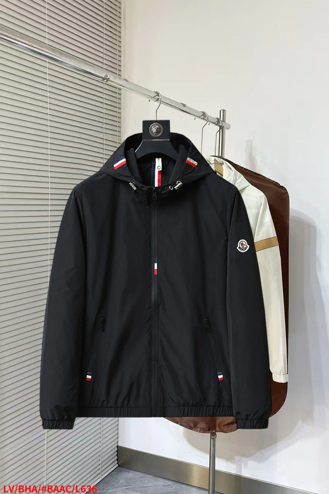 Moncler Jackets — db92d888