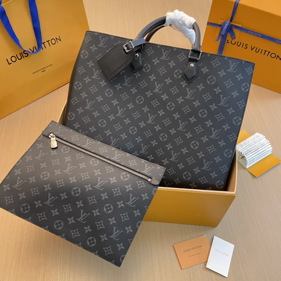 Briefcases — b0f7990e