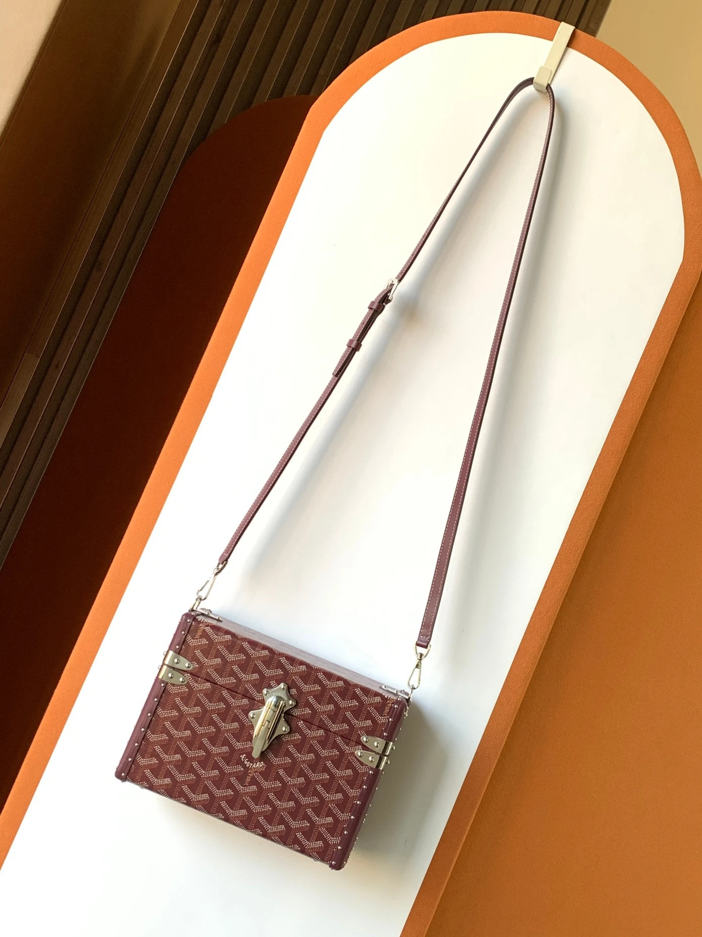 Goyard Crossbody Bags — 1825bea8