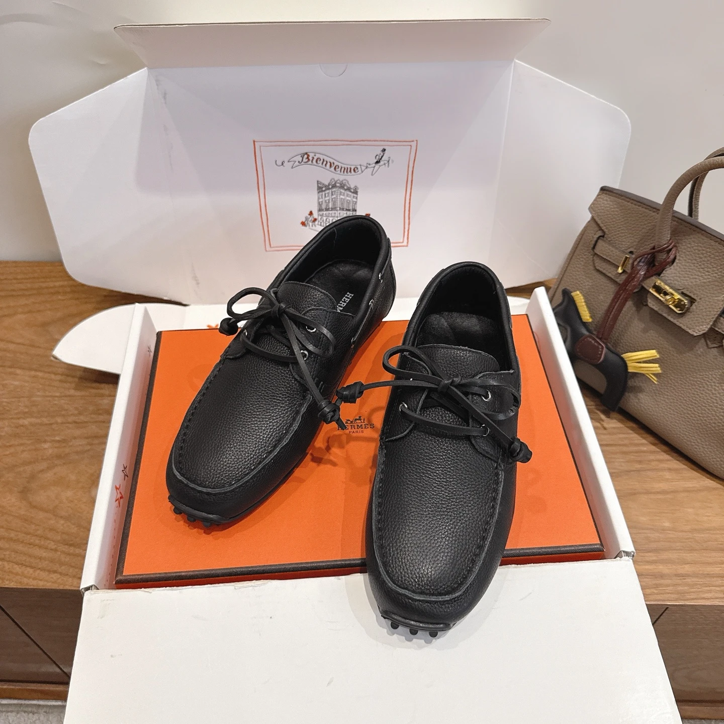 Hermès Sneakers — ad589ab7