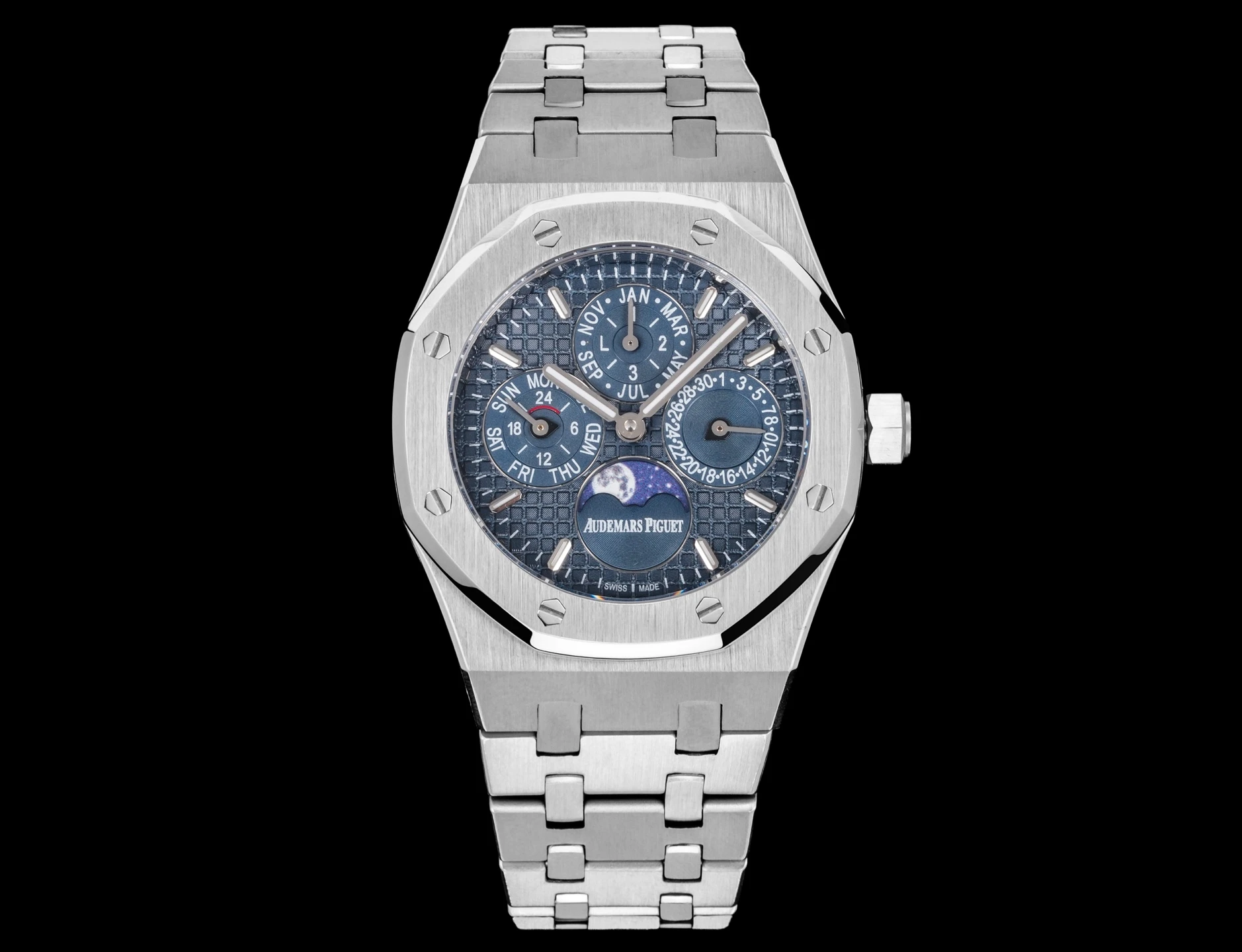 Audemars Piguet Watch — ee4aeeaa