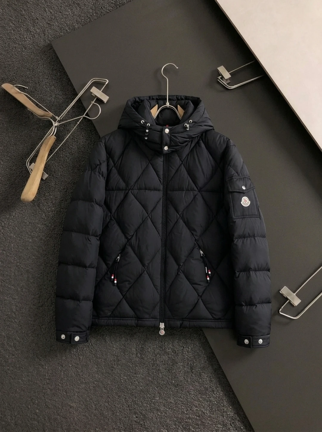 Down Jackets — 75410ede