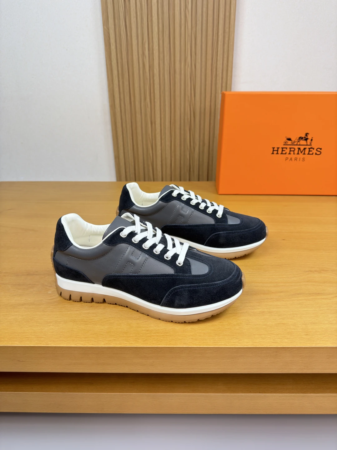 Hermès Sneakers — 5171692d
