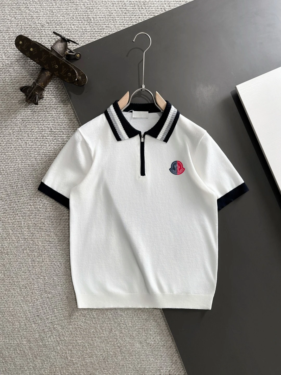 Moncler T-Shirt — c40825f3