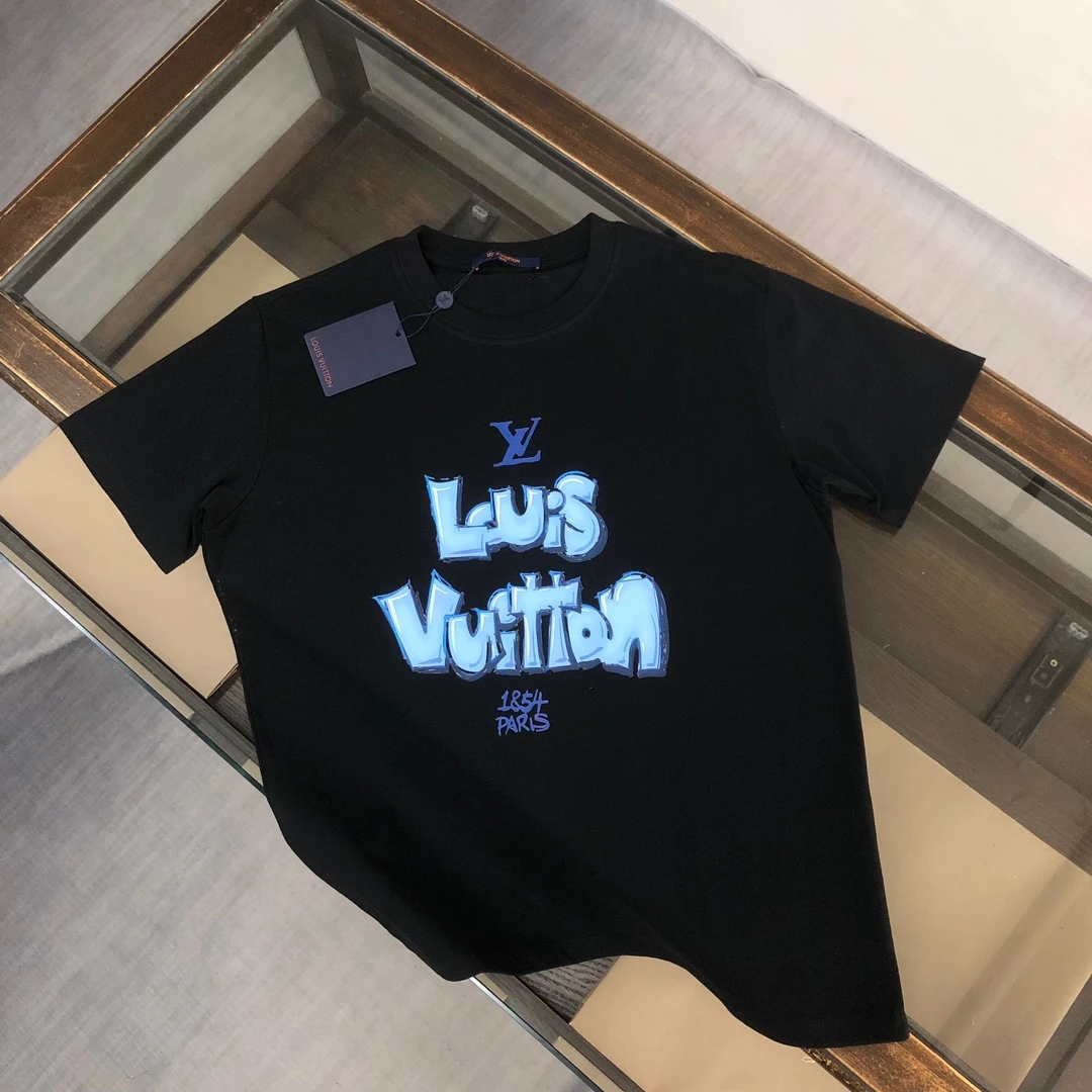 Louis Vuitton T-Shirt — 8f541a87
