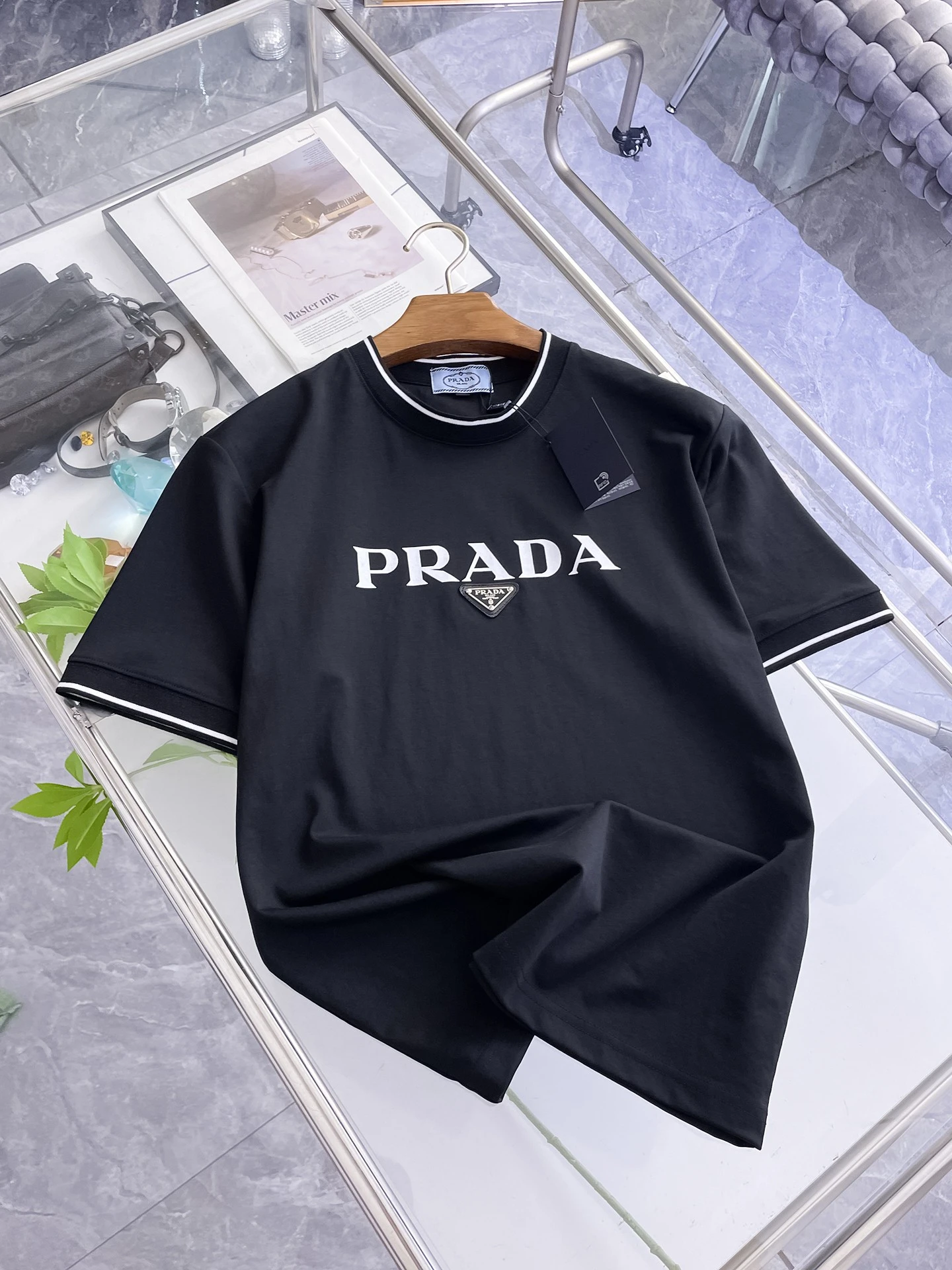 Prada T-Shirt — a9a1178d
