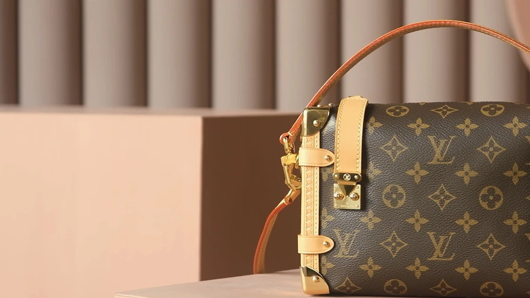 Louis Vuitton Bag — e4cca78b