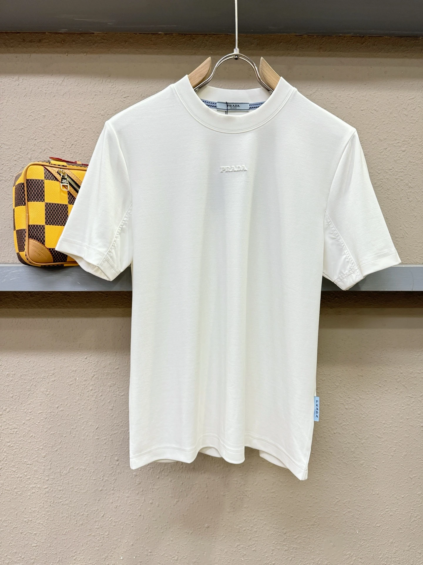 Prada T-Shirt — 60985874